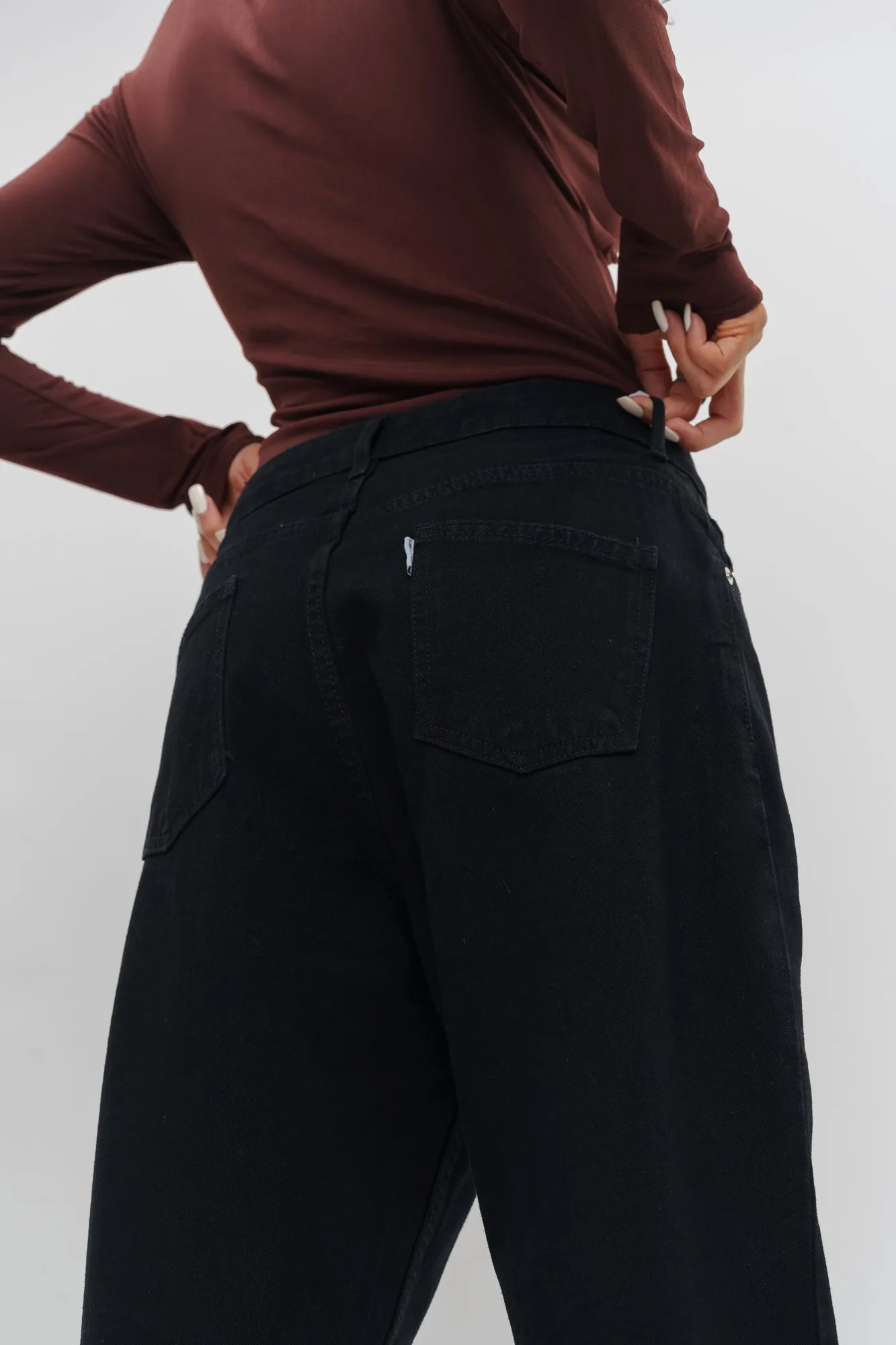 Black Mom High Ankle Jeans