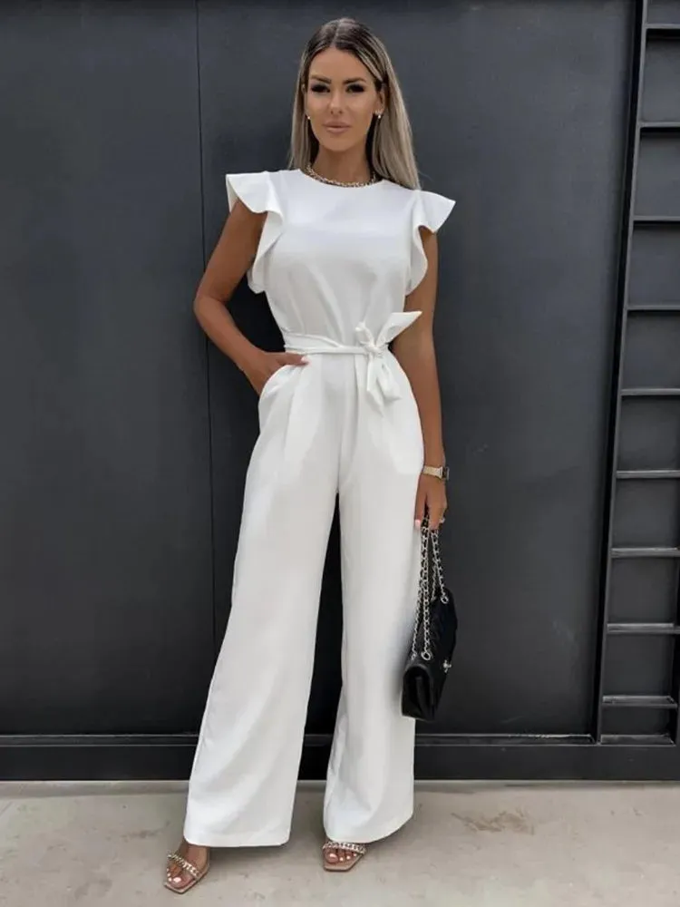 Eleganter Jumpsuit mit Rüschen und Gürtel