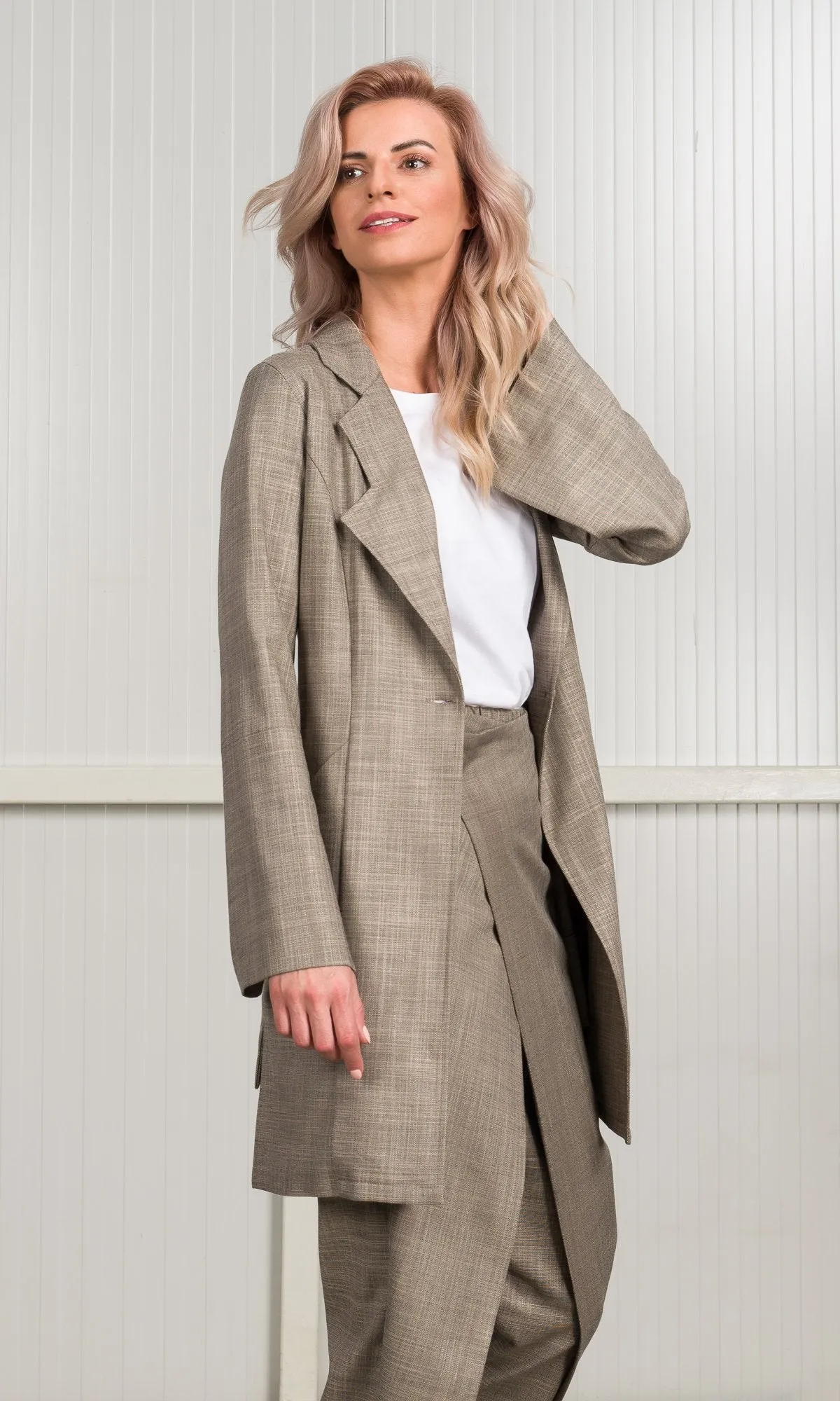 Open Back Plain Weave Blazer